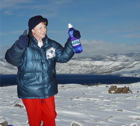 Pinedale Mayor Rose Skinner gives Wyoming Water the thumbs up!